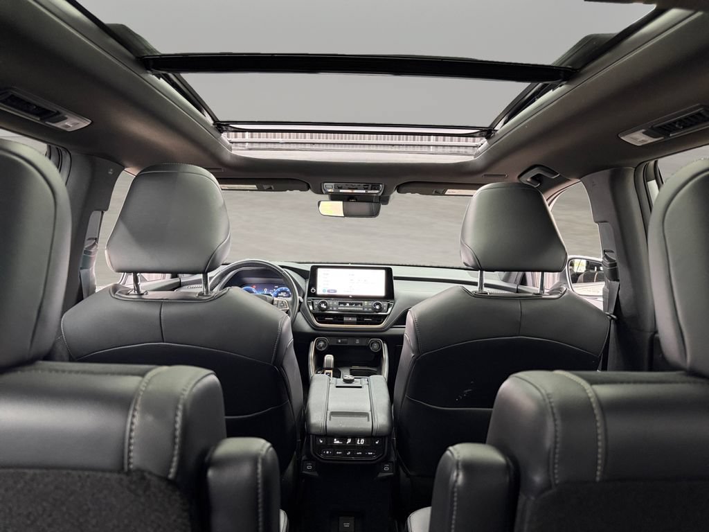 Used 2024 Toyota Grand Highlander AWD Hybrid image 28
