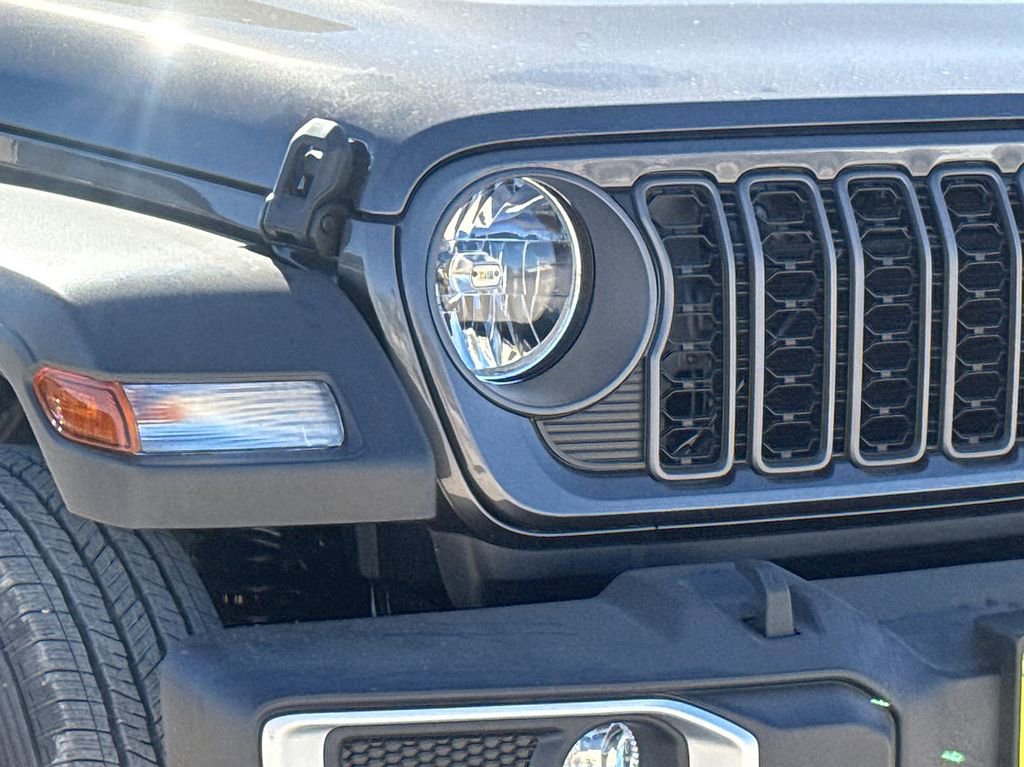 New 2026 Jeep Gladiator Sport AWD/4WD image 8