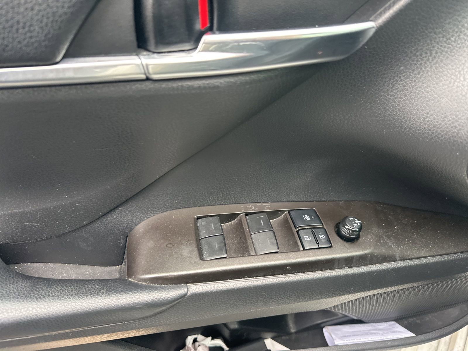 Certified 2022 Toyota Camry SE w/ Carpet Mat Package (TMS) image 6