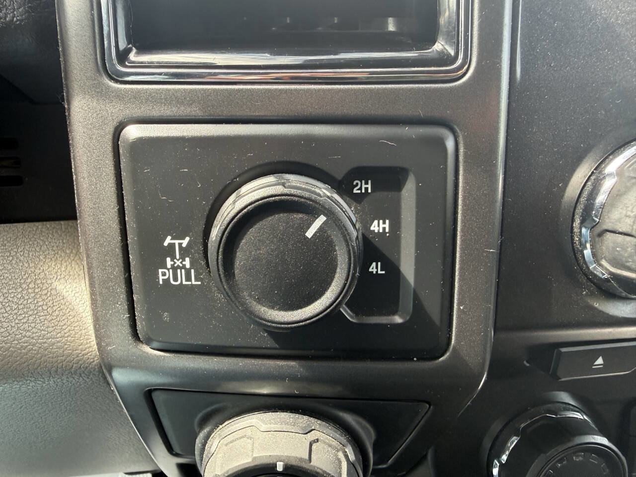 Used 2018 Ford F150 XLT w/ Max Trailer Tow Package image 34