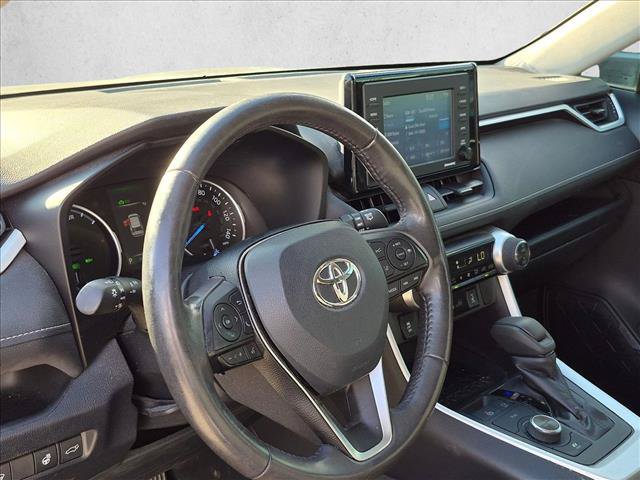 Used 2020 Toyota RAV4 XLE w/ Convenience Package AWD/4WD image 9