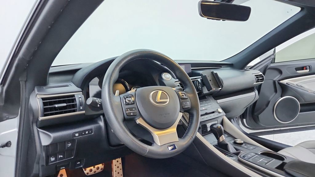Used 2015 Lexus RC F image 19
