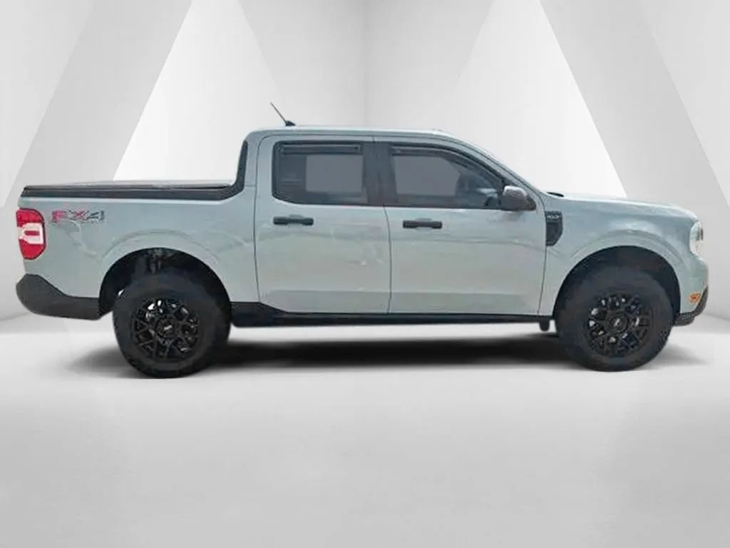 Used 2024 Ford Maverick XLT w/ Equipment Group 300A Standard AWD/4WD image 8