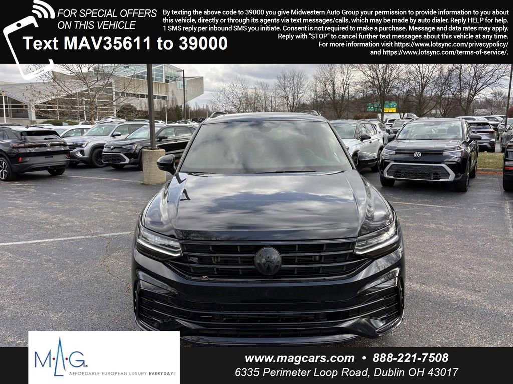 Used 2023 Volkswagen Tiguan SE R-Line image 2