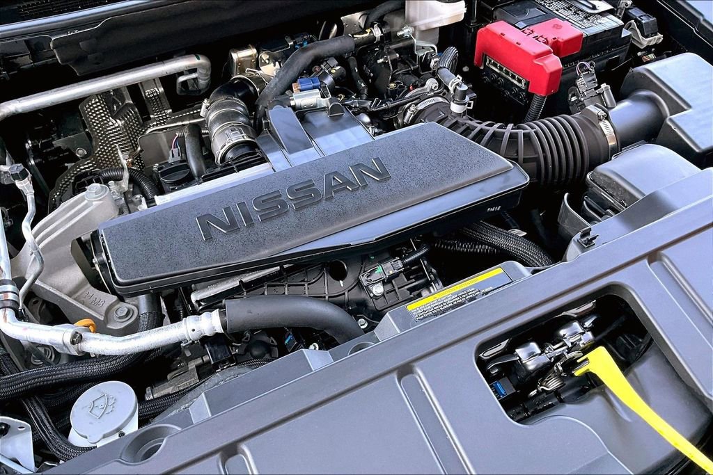 Certified 2025 Nissan Rogue S image 32