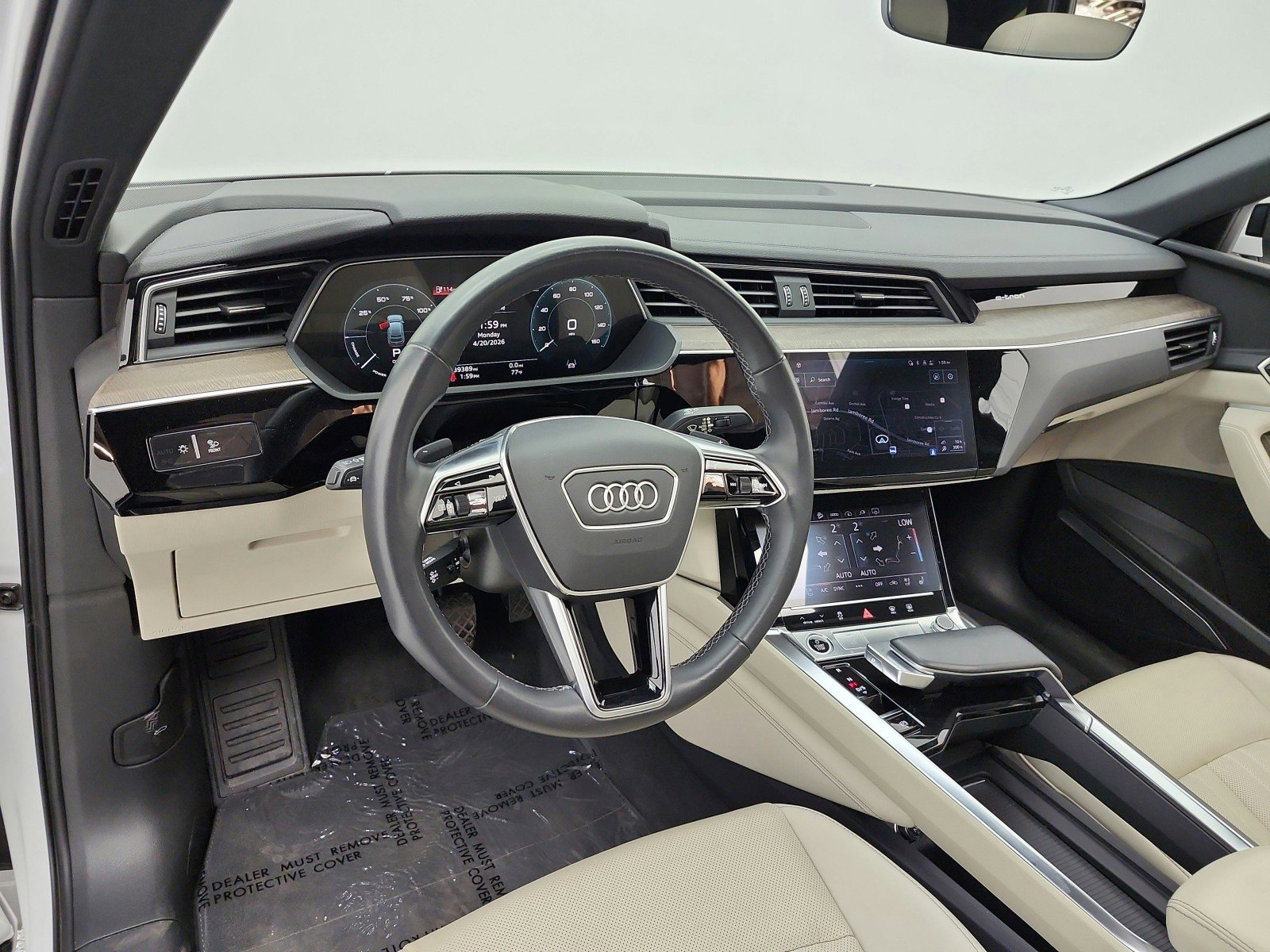 Used 2023 Audi e-tron Premium Plus w/ Premium Plus Package AWD/4WD image 9