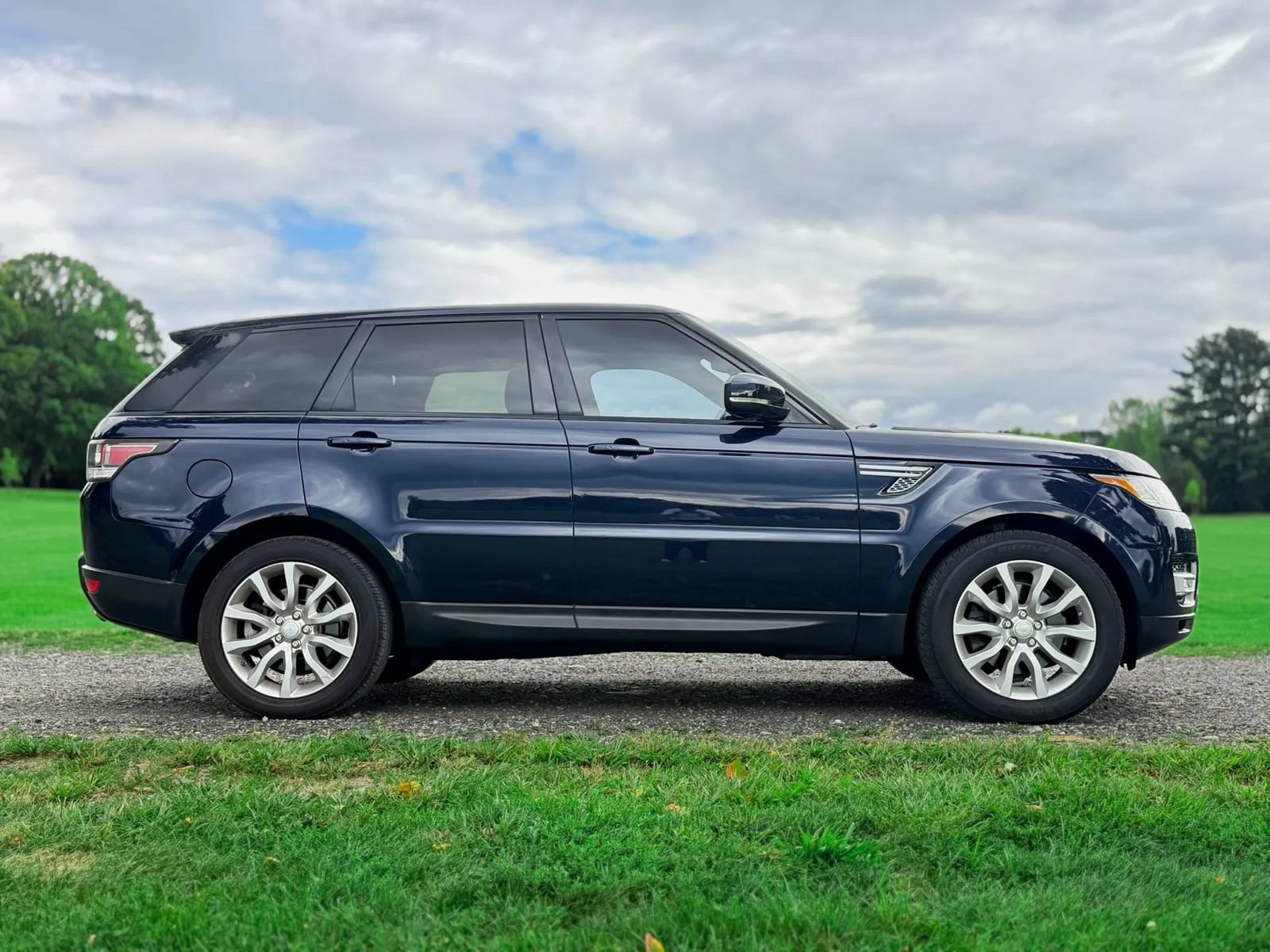 Used 2016 Land Rover Range Rover Sport HSE AWD/4WD image 31