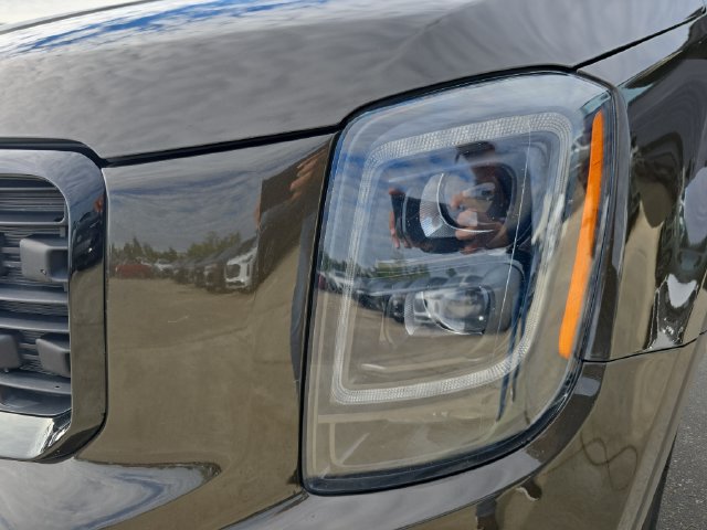 Used 2022 Kia Telluride SX w/ Nightfall Edition Package AWD/4WD image 36