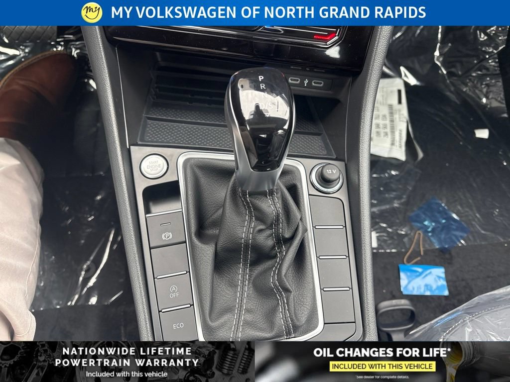 New 2026 Volkswagen Jetta SE FWD image 18