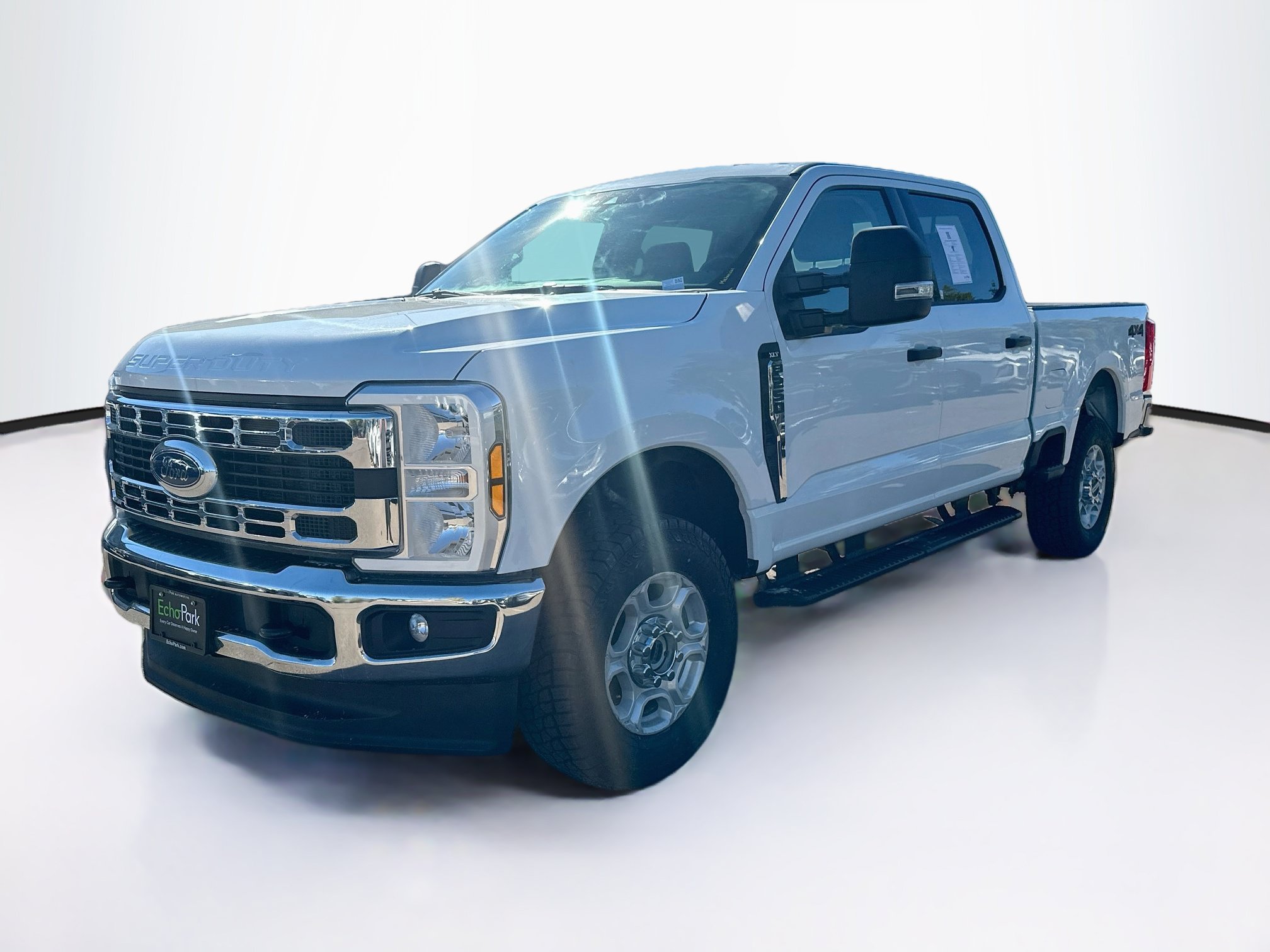 Used 2025 Ford F250 XLT AWD/4WD image 3