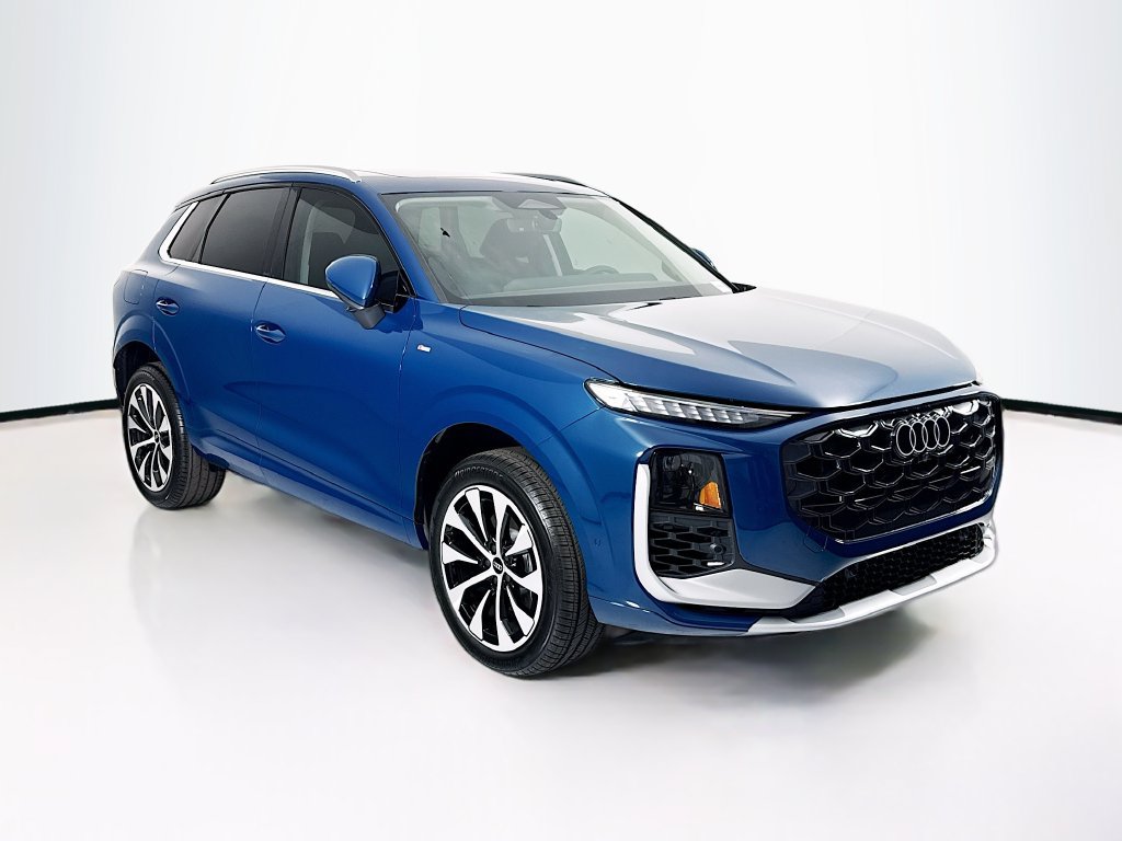 New 2026 Audi Q3 quattro 2.0T AWD/4WD image 3