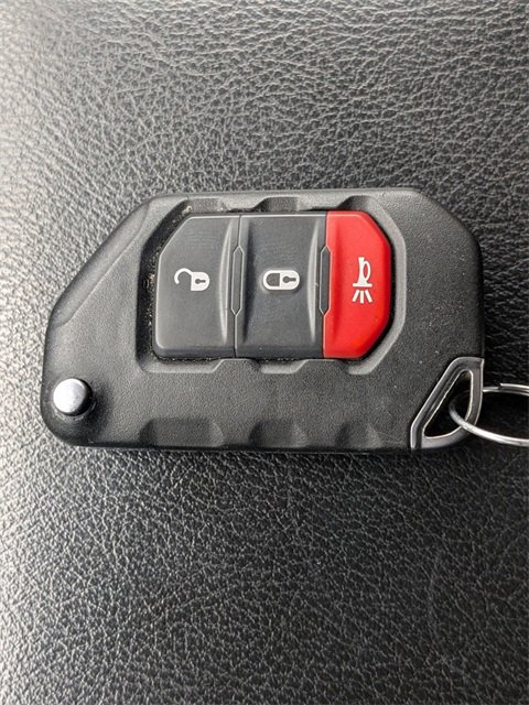 Used 2021 Jeep Wrangler Sport S image 21