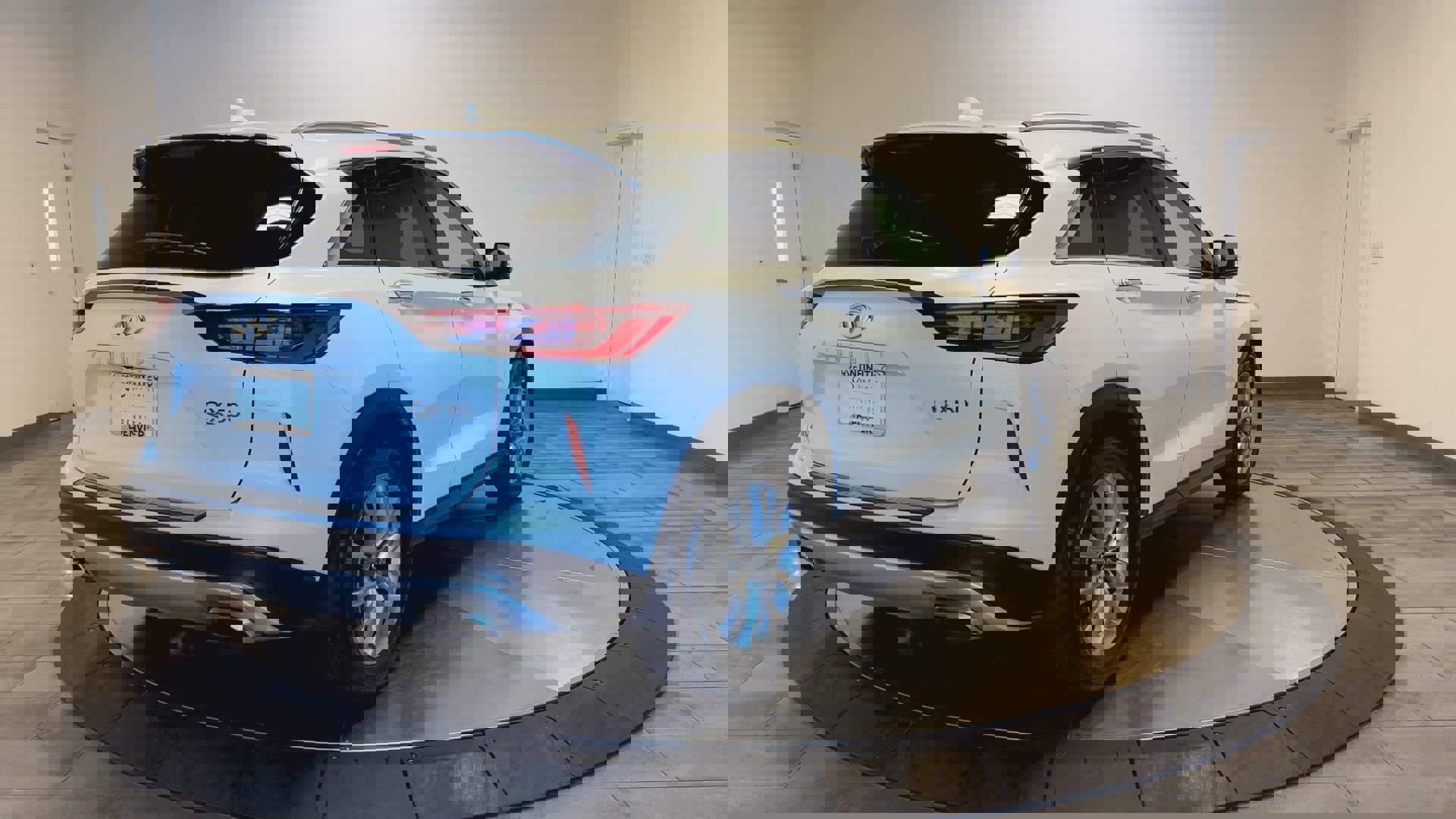 Certified 2022 INFINITI QX50 Essential image 8