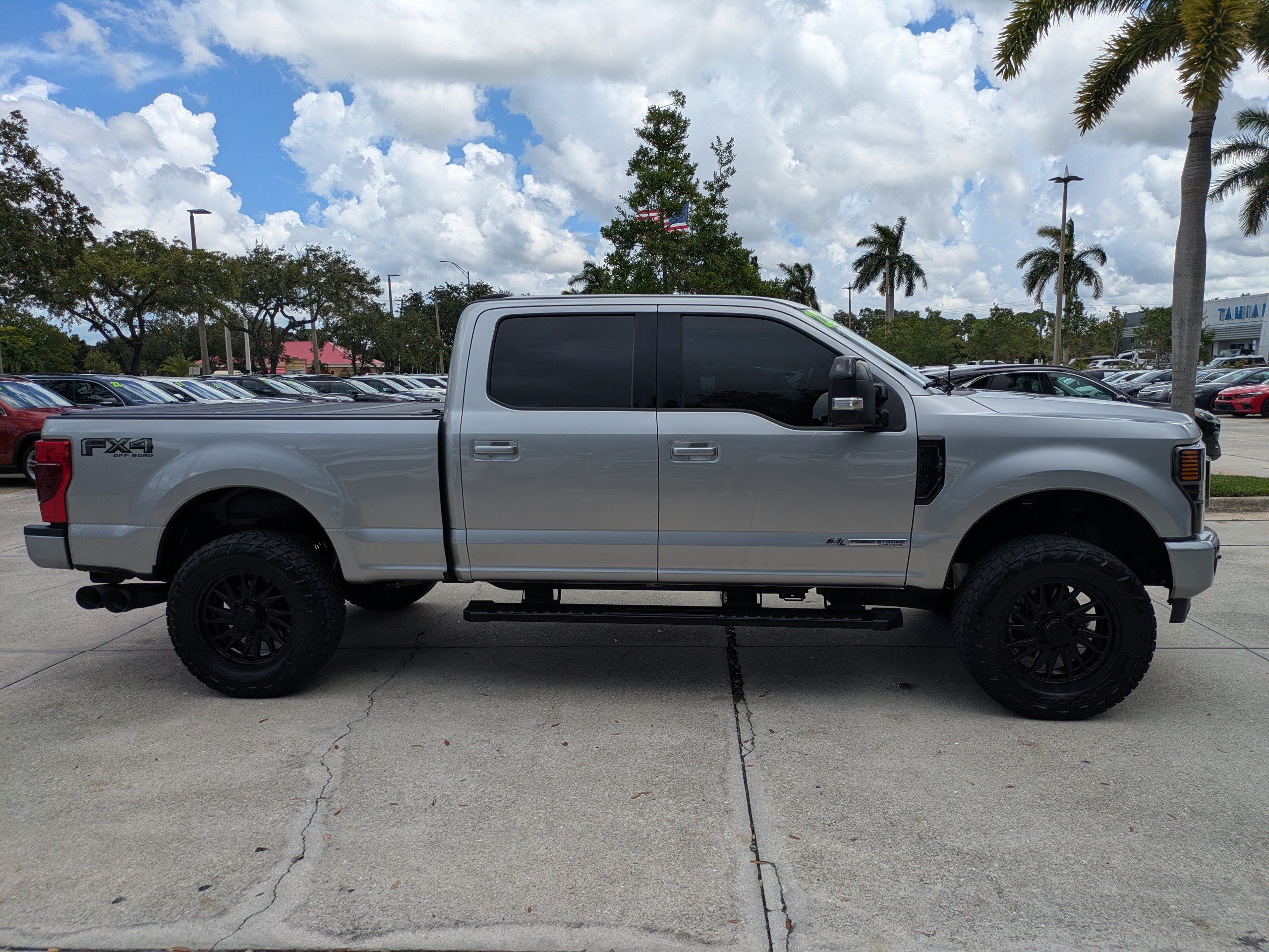 Used 2022 Ford F250 Lariat w/ Black Appearance Package AWD/4WD image 3