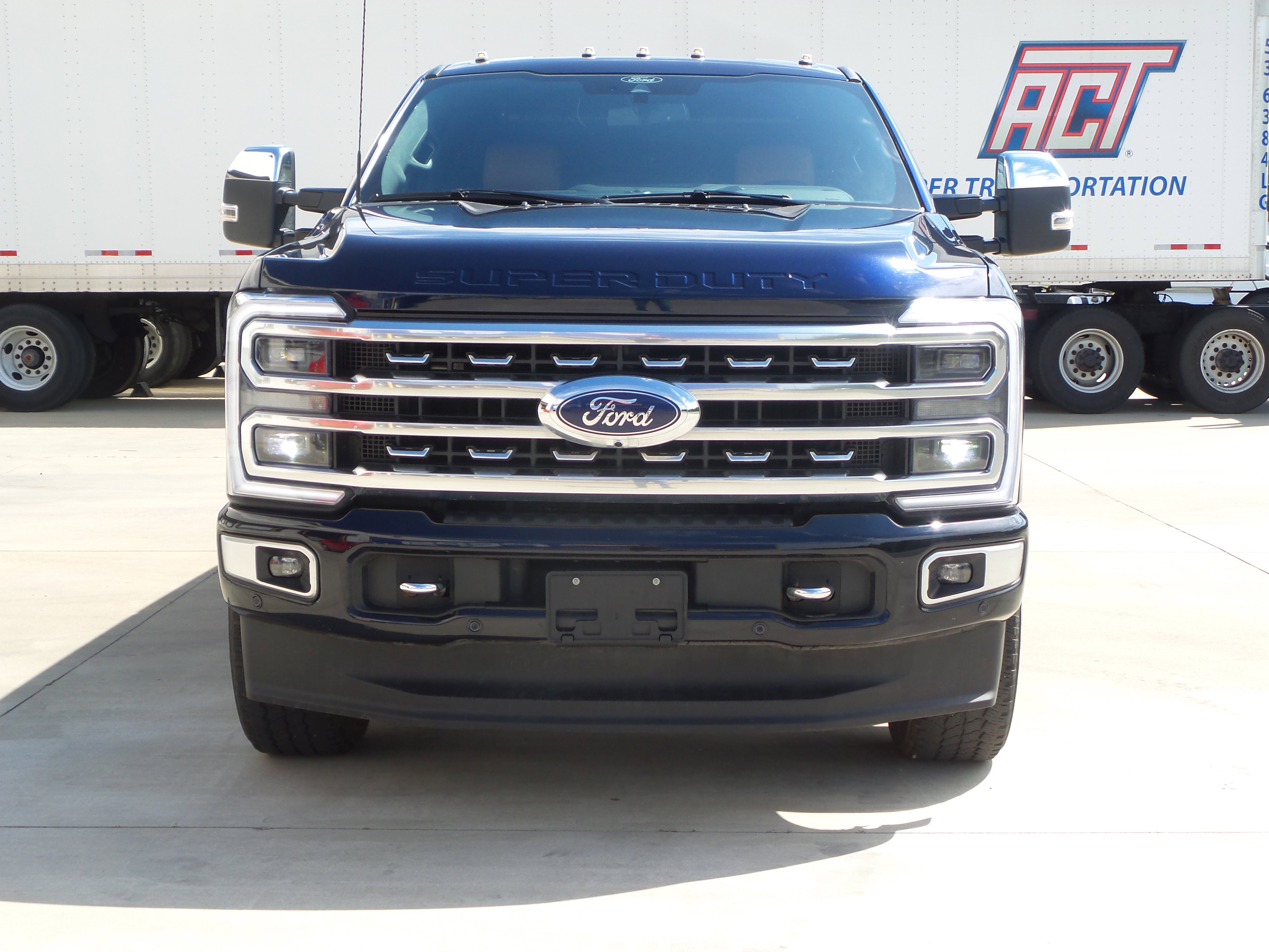 Used 2024 Ford F350 Platinum w/ FX4 Off-Road Package image 17