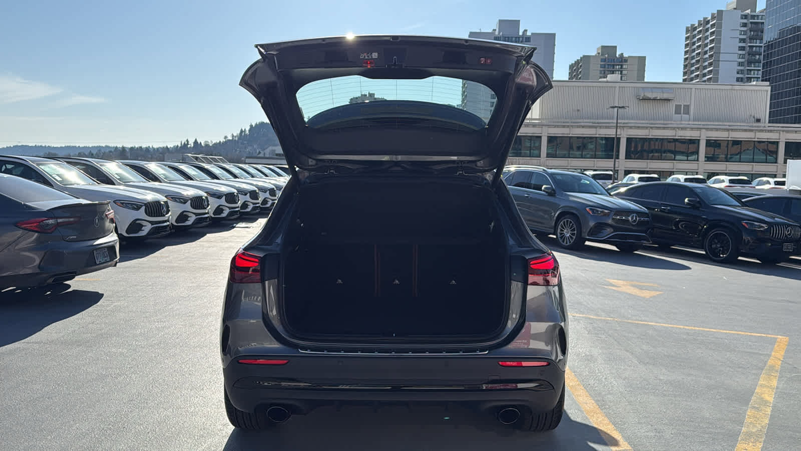 New 2026 Mercedes-Benz GLA 35 AMG 4MATIC image 8