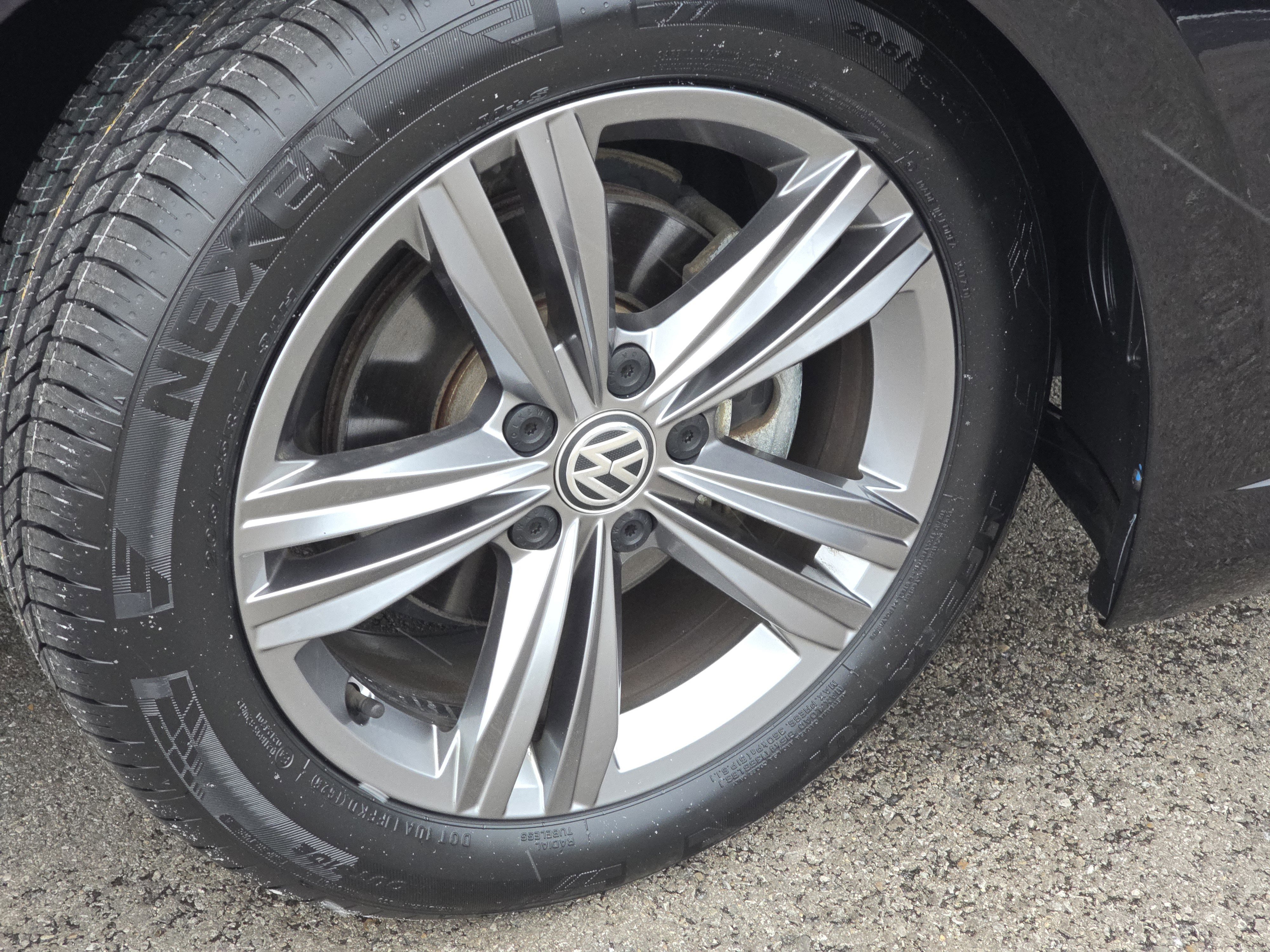 Certified 2021 Volkswagen Jetta R-Line w/ R-Line Cold Weather Package image 13