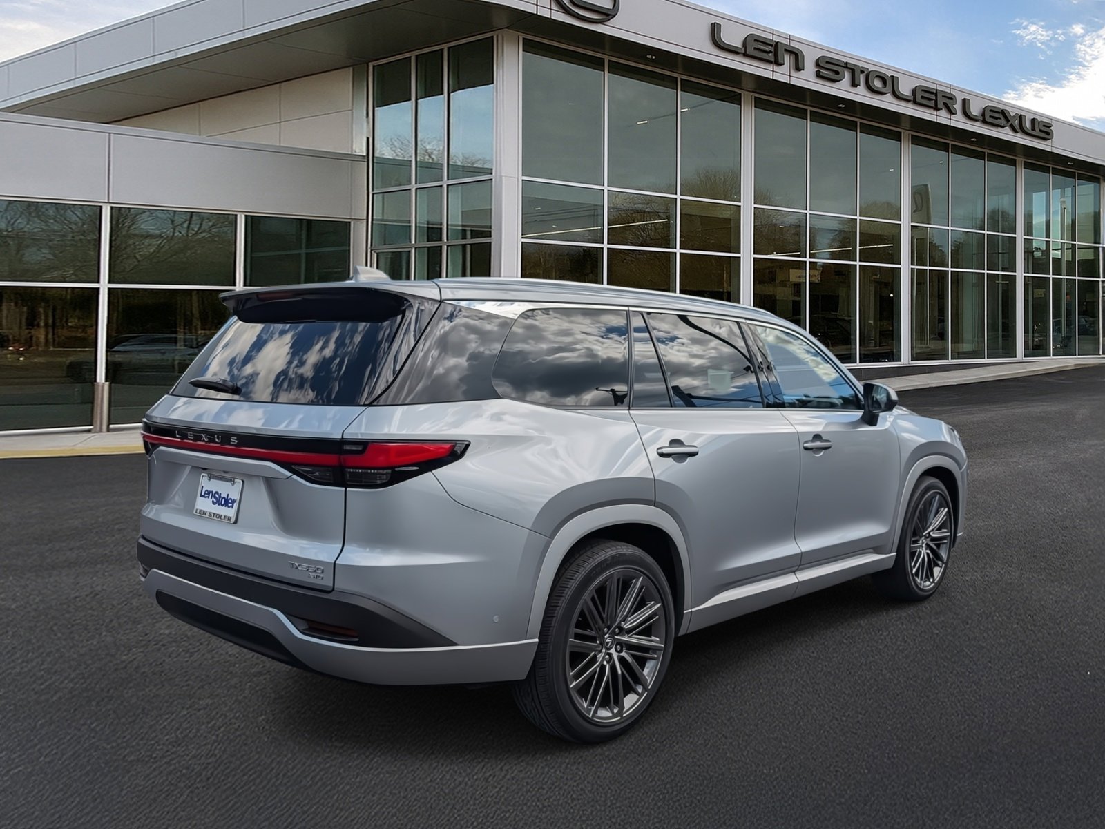 Used 2025 Lexus TX 350 AWD image 3