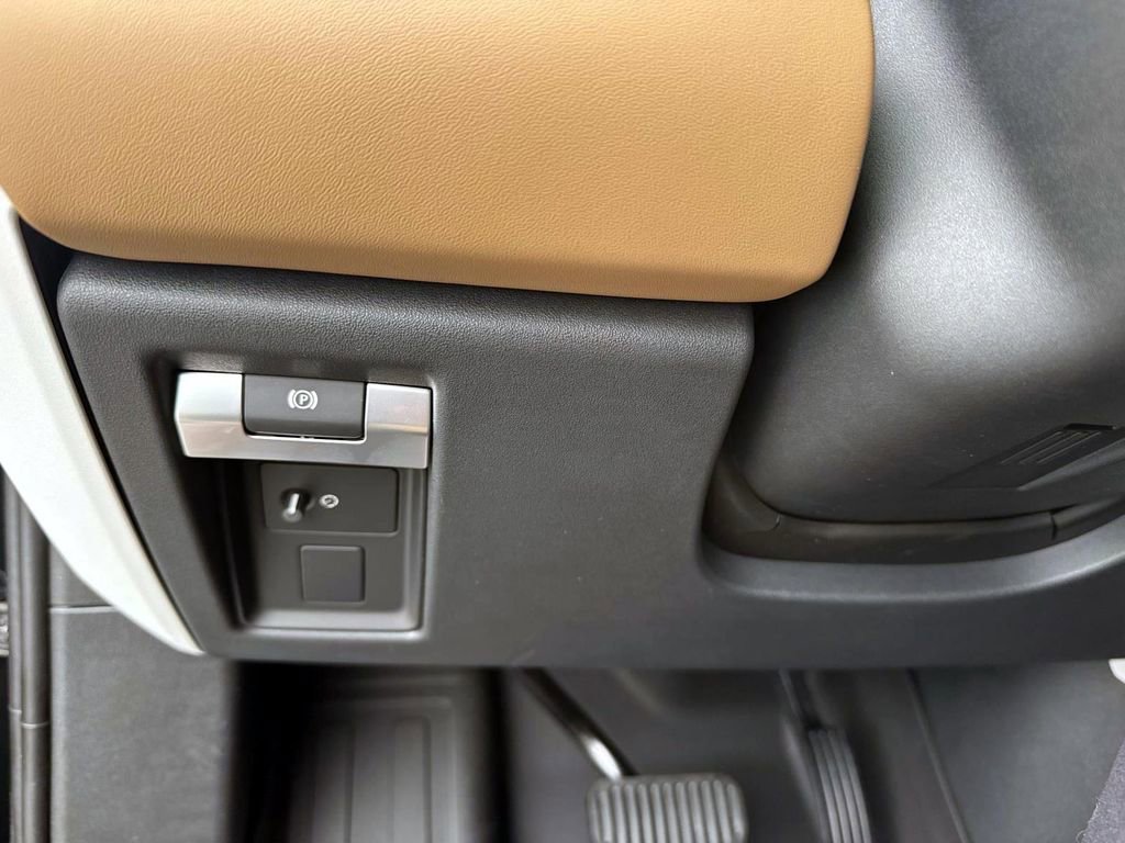 New 2026 Land Rover Defender 110 S AWD/4WD image 29