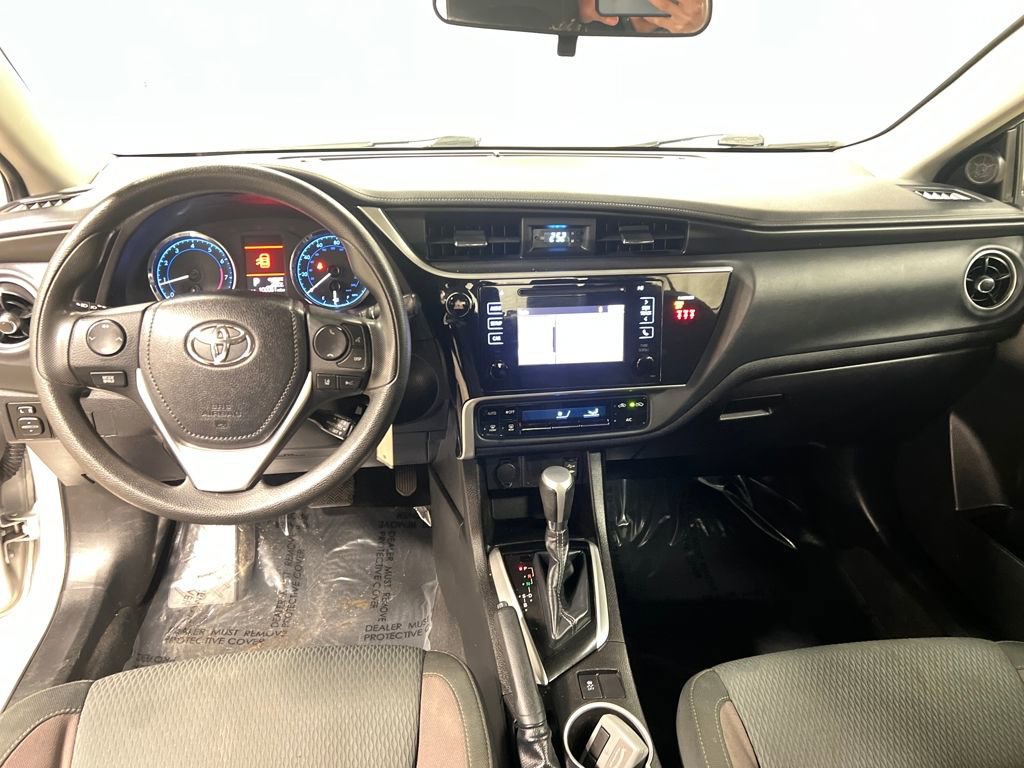 Used 2019 Toyota Corolla LE image 14