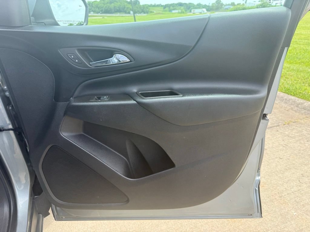 Used 2023 Chevrolet Equinox LT FWD image 21