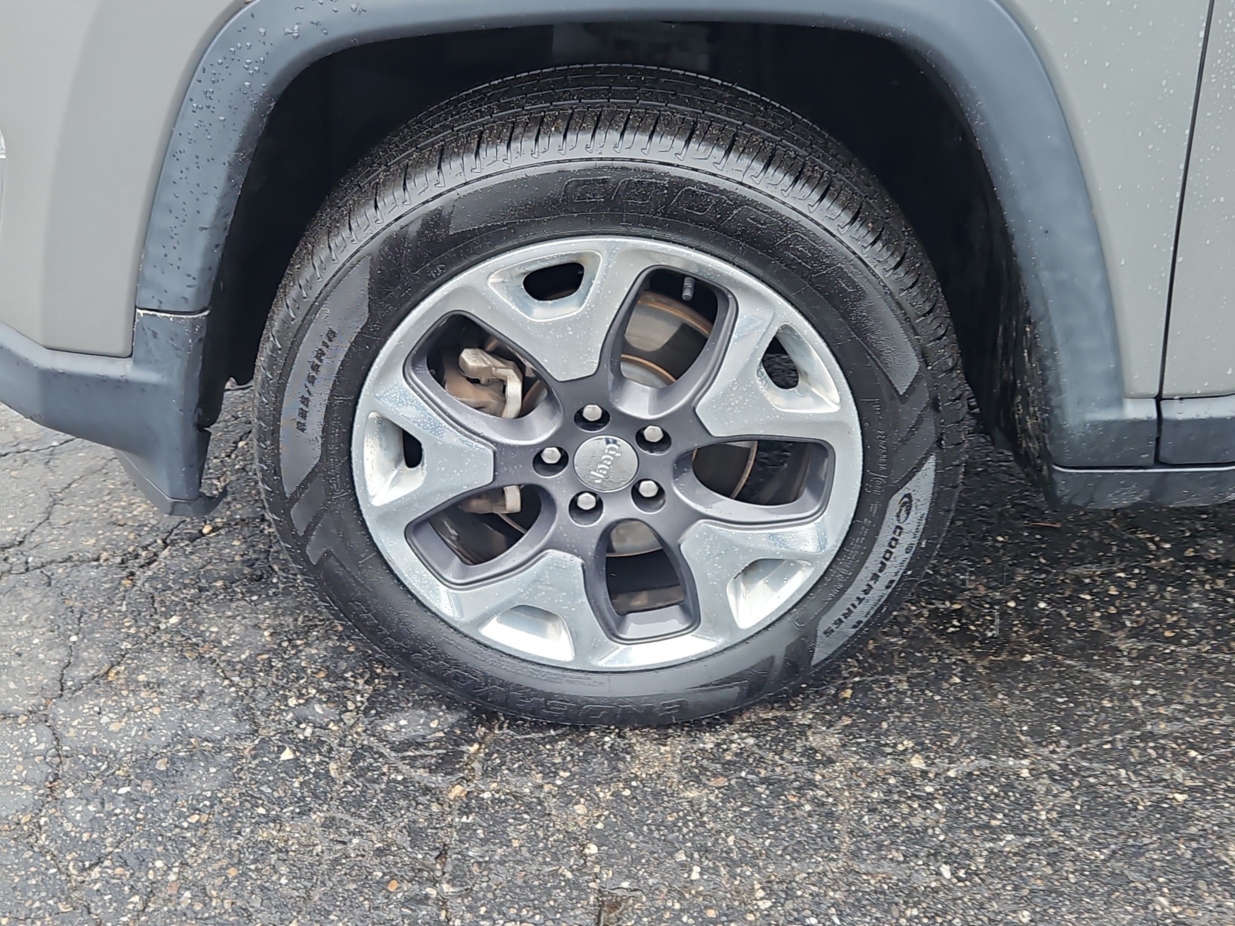 Used 2019 Jeep Compass Limited AWD/4WD image 25