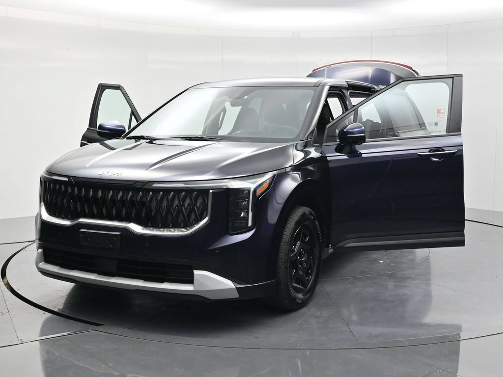 Used 2025 Kia Carnival FWD image 51