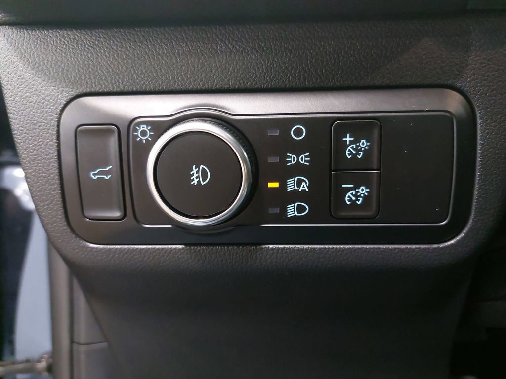 Used 2025 Ford Escape Platinum w/ Premium Technology Package image 51