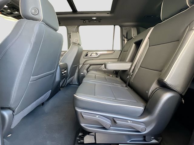 New 2026 GMC Yukon XL Elevation w/ Technology Package AWD/4WD image 17