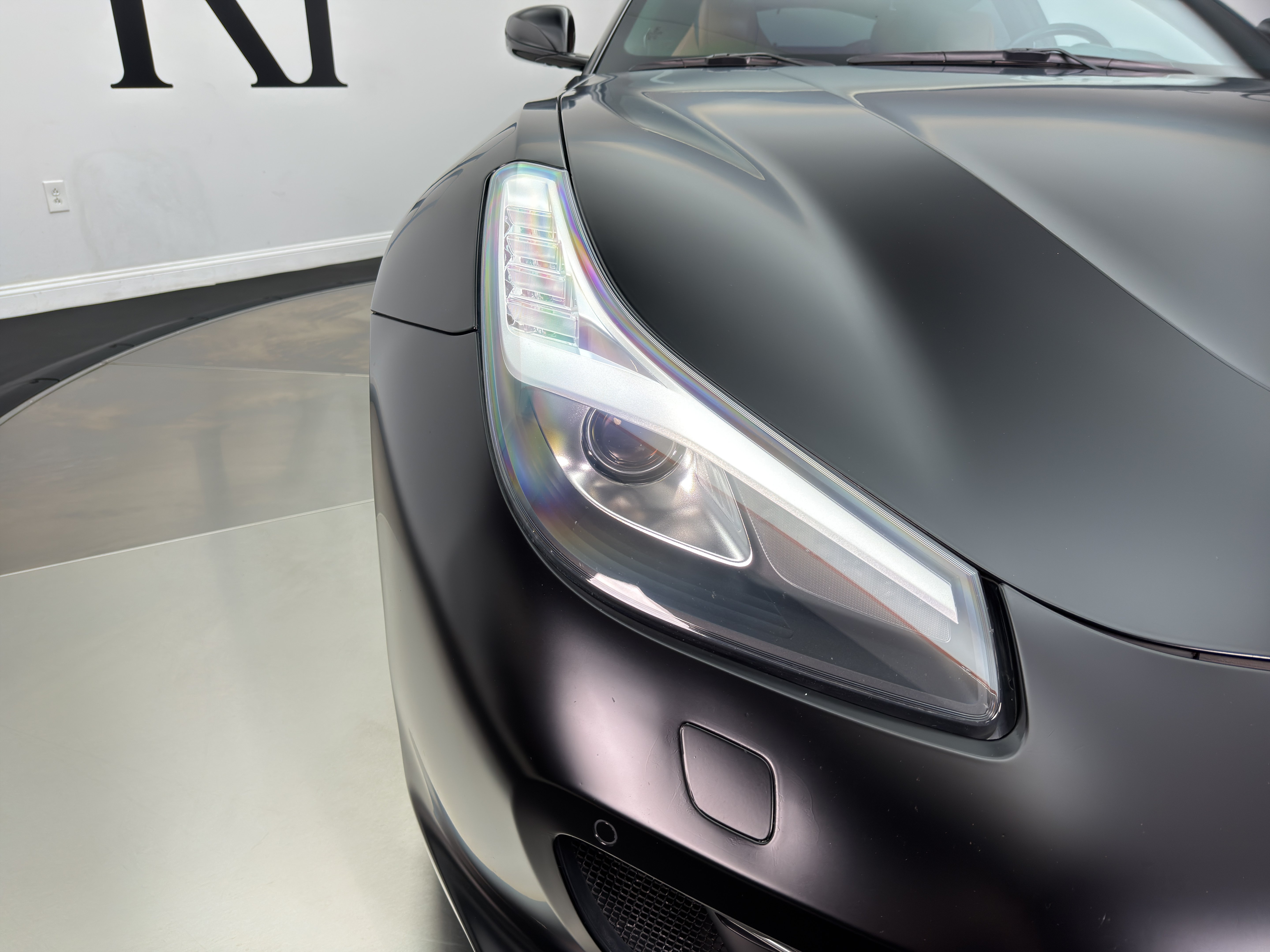 Used 2018 Ferrari GTC4Lusso T RWD image 13