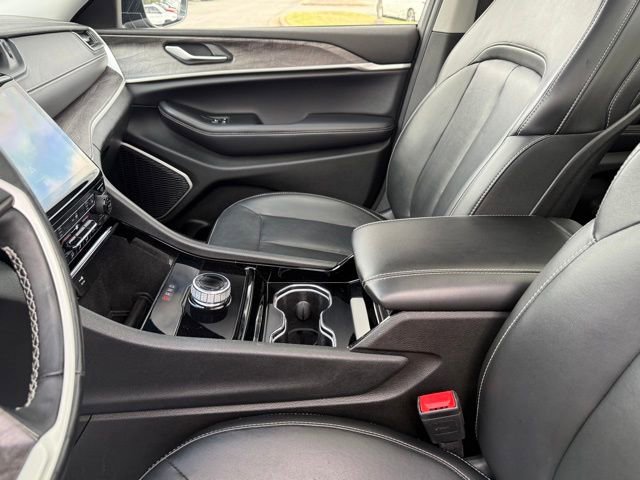 Used 2021 Jeep Grand Cherokee L Limited image 23