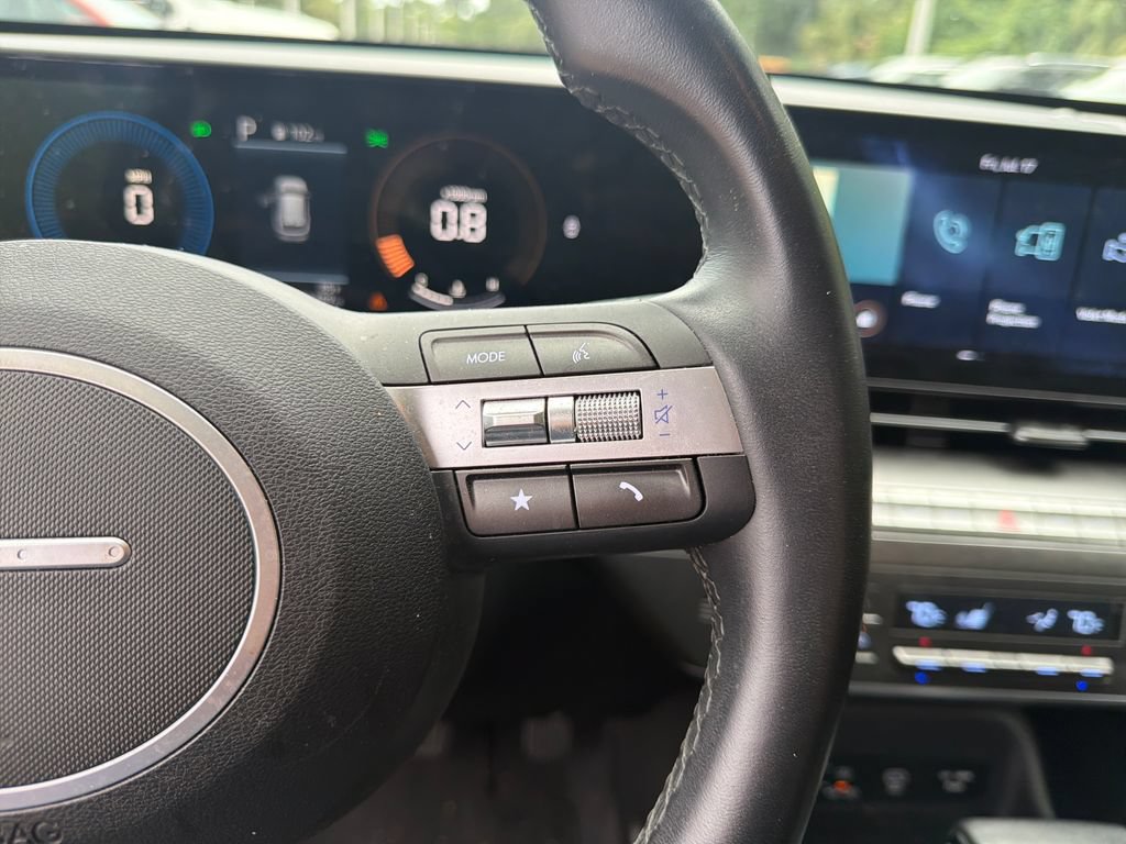 Used 2024 Hyundai Kona SEL FWD image 20