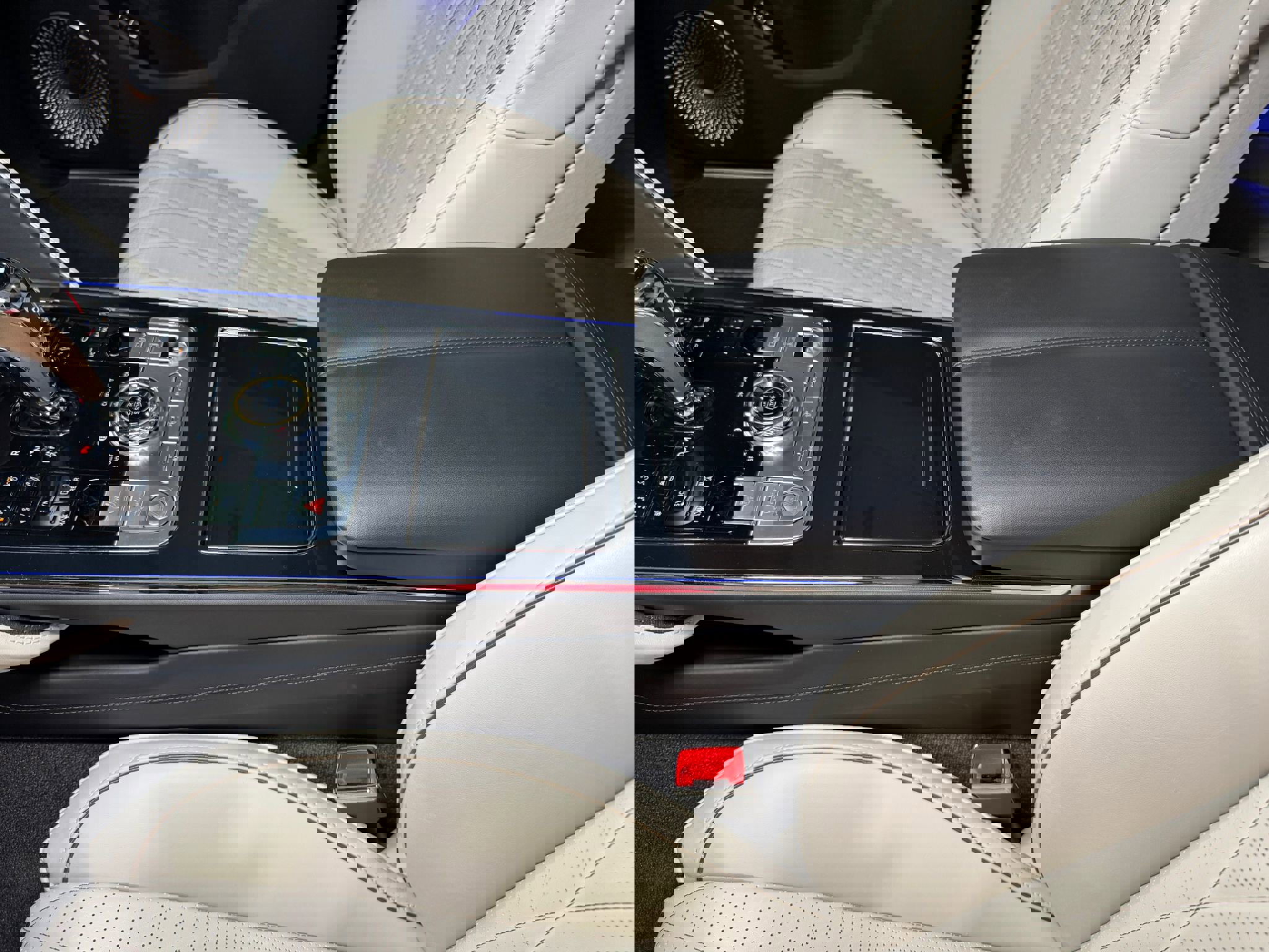 Used 2022 Bentley Flying Spur Plug-In Hybrid image 31