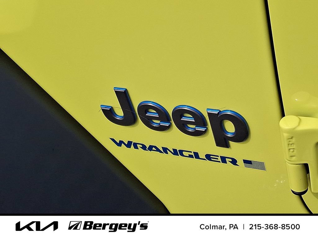 Used 2023 Jeep Wrangler Unlimited Rubicon 4xe AWD/4WD image 33