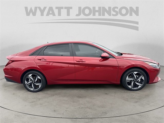 Used 2023 Hyundai Elantra SEL w/ Convenience Package image 6