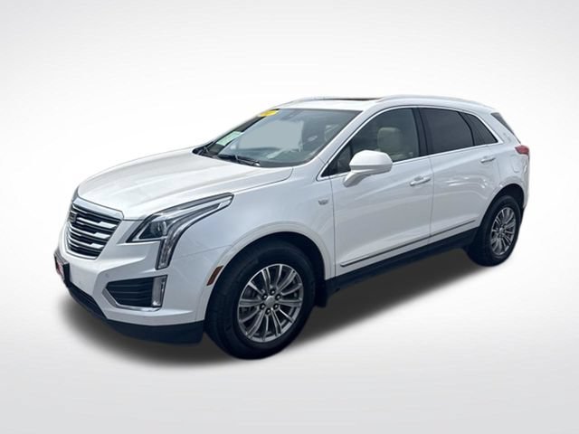 Used 2017 Cadillac XT5 Luxury w/ Driver Awareness Package FWD image 6