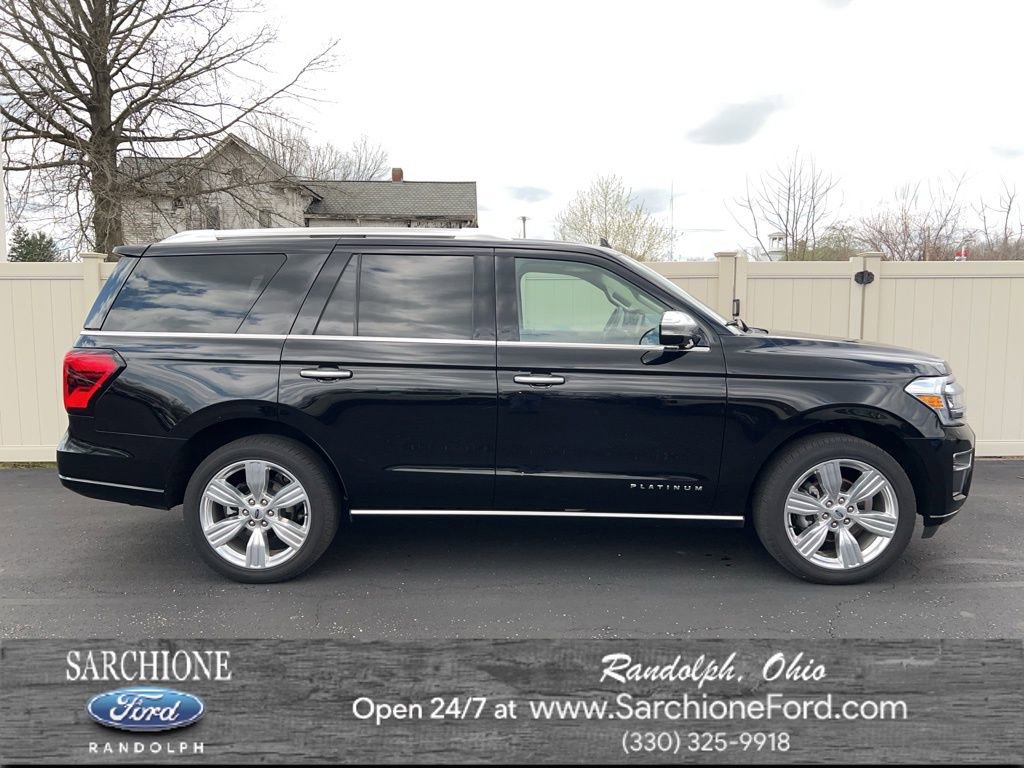 Used 2023 Ford Expedition Platinum AWD/4WD image 1