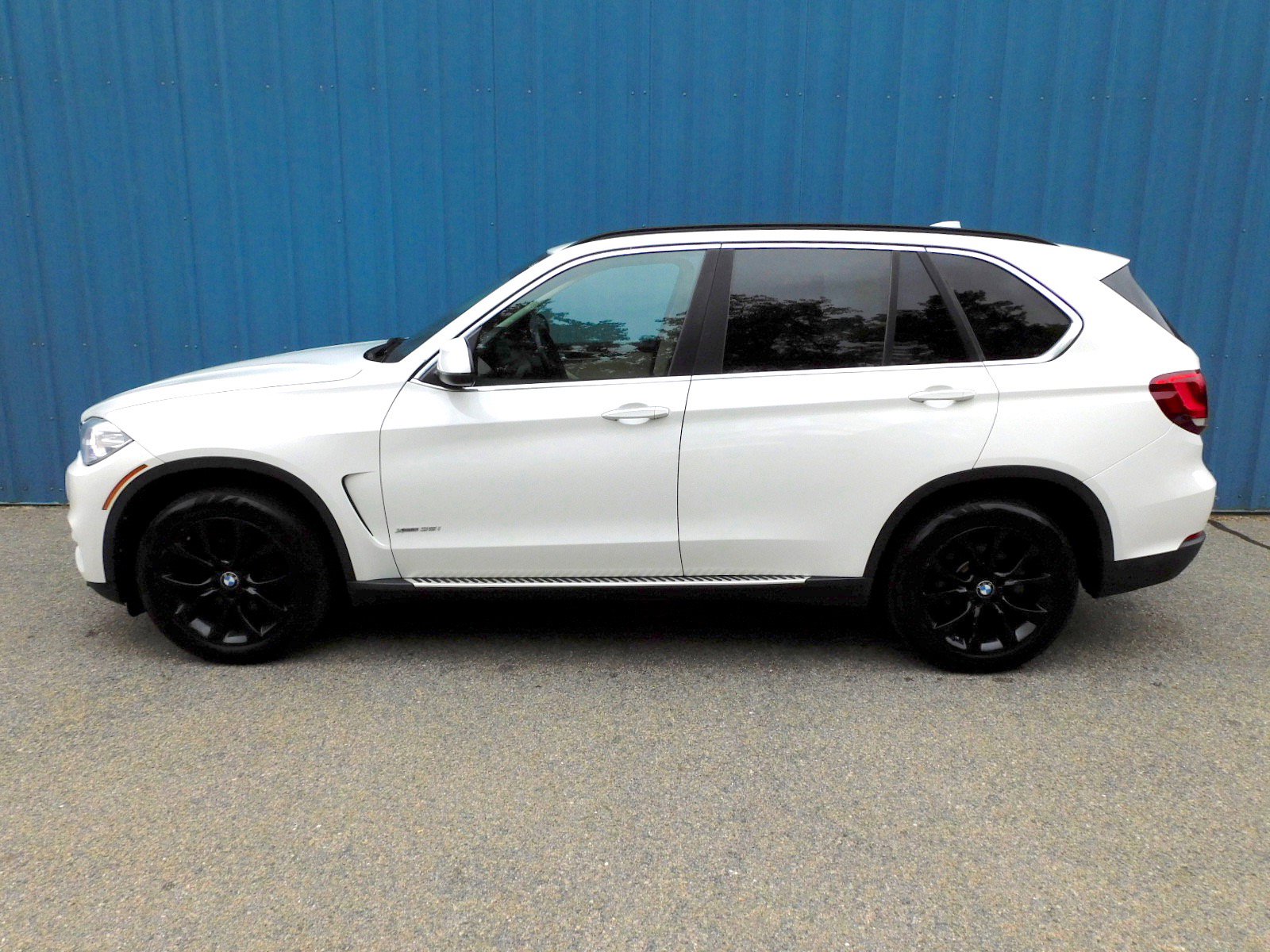 Used 2015 BMW X5 xDrive35i image 2
