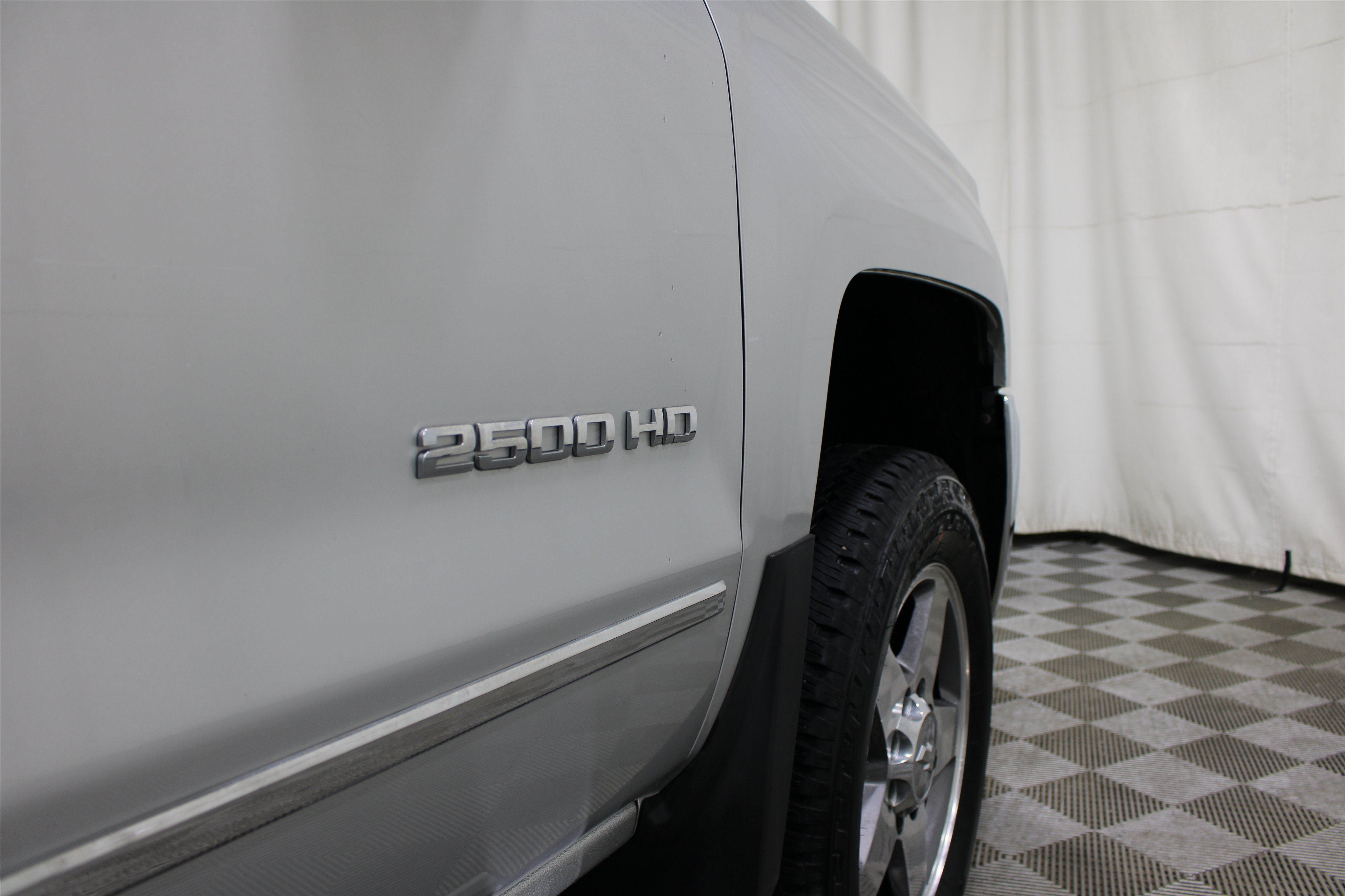 Used 2018 Chevrolet Silverado 2500 LTZ w/ Duramax Plus Package AWD/4WD image 28