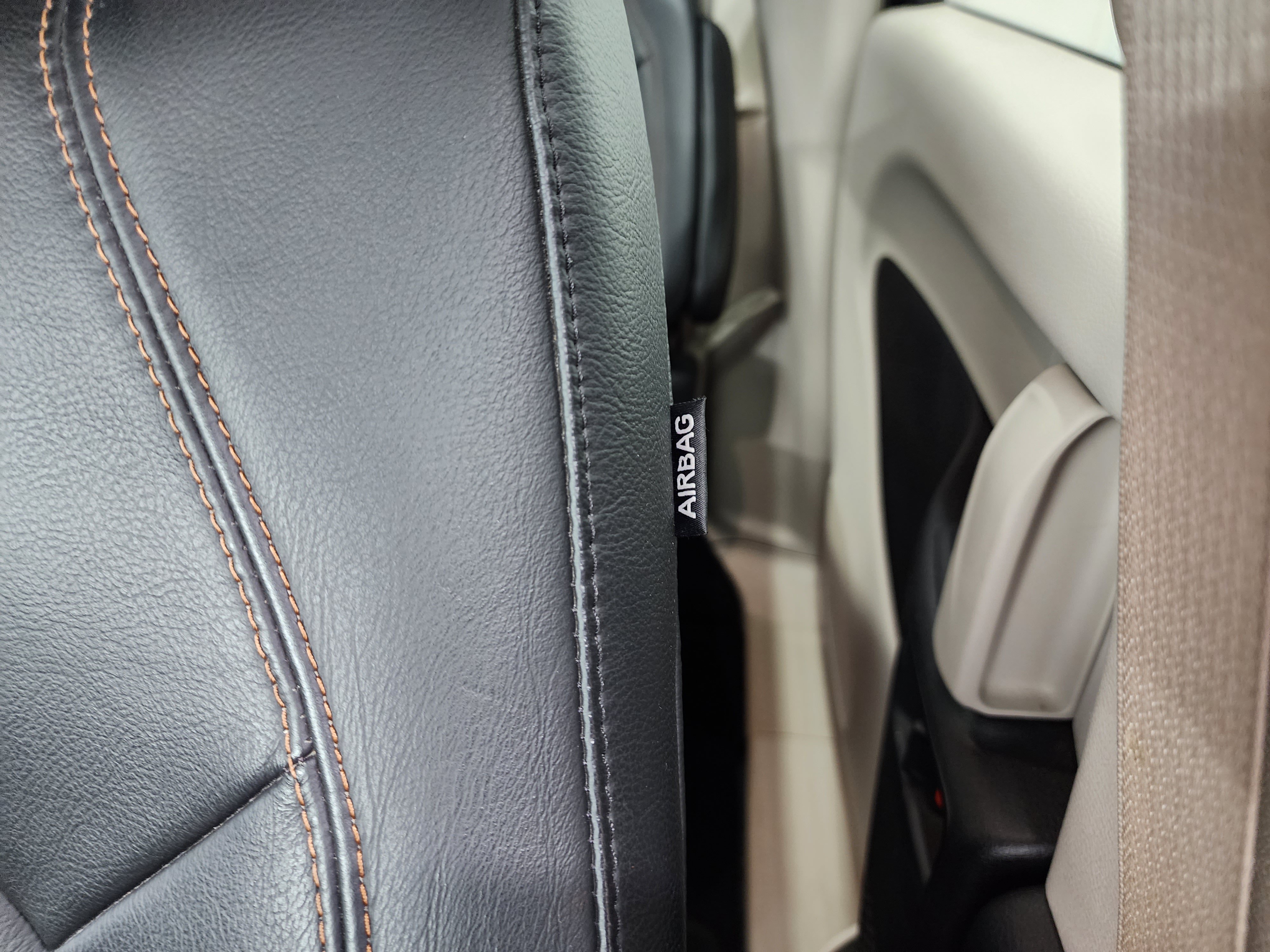 Used 2017 Chrysler Pacifica Touring-L FWD image 41