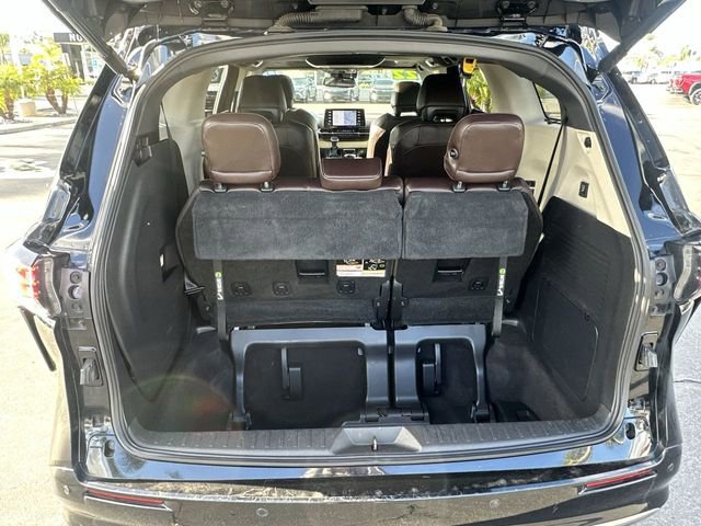 Used 2022 Toyota Sienna Platinum image 27