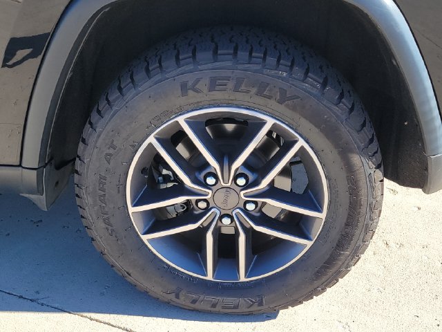 Used 2019 Jeep Grand Cherokee Limited RWD image 13