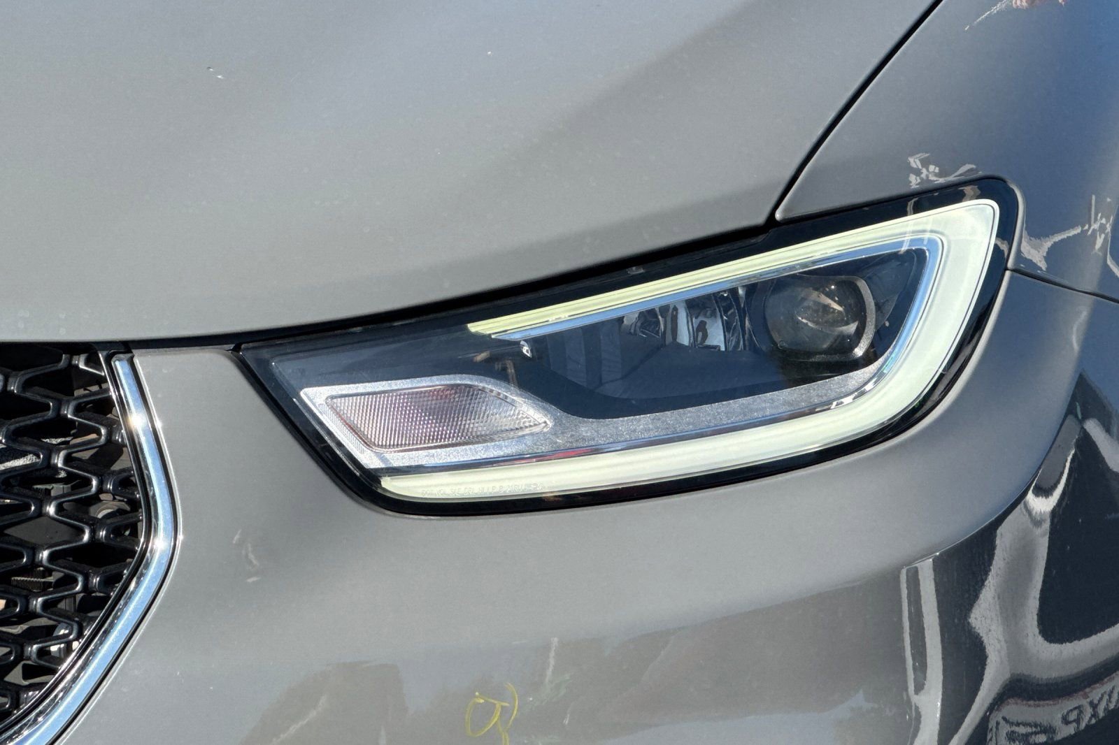 Used 2022 Chrysler Pacifica Touring-L image 48