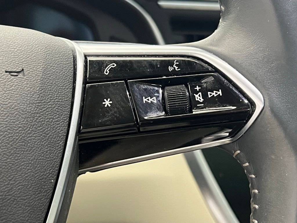 Used 2021 Audi A6 Premium Plus w/ Premium Plus Package image 19