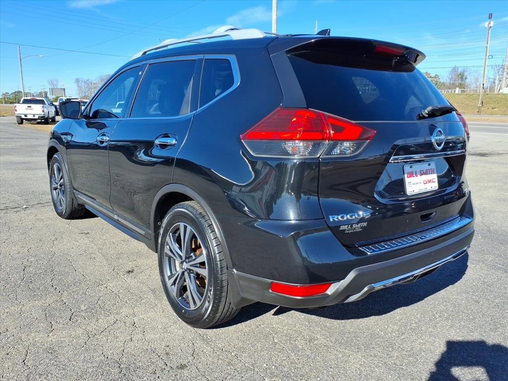 Used 2017 Nissan Rogue SL w/ SL Premium Package image 5