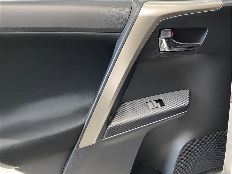 Used 2015 Toyota RAV4 XLE AWD/4WD image 22