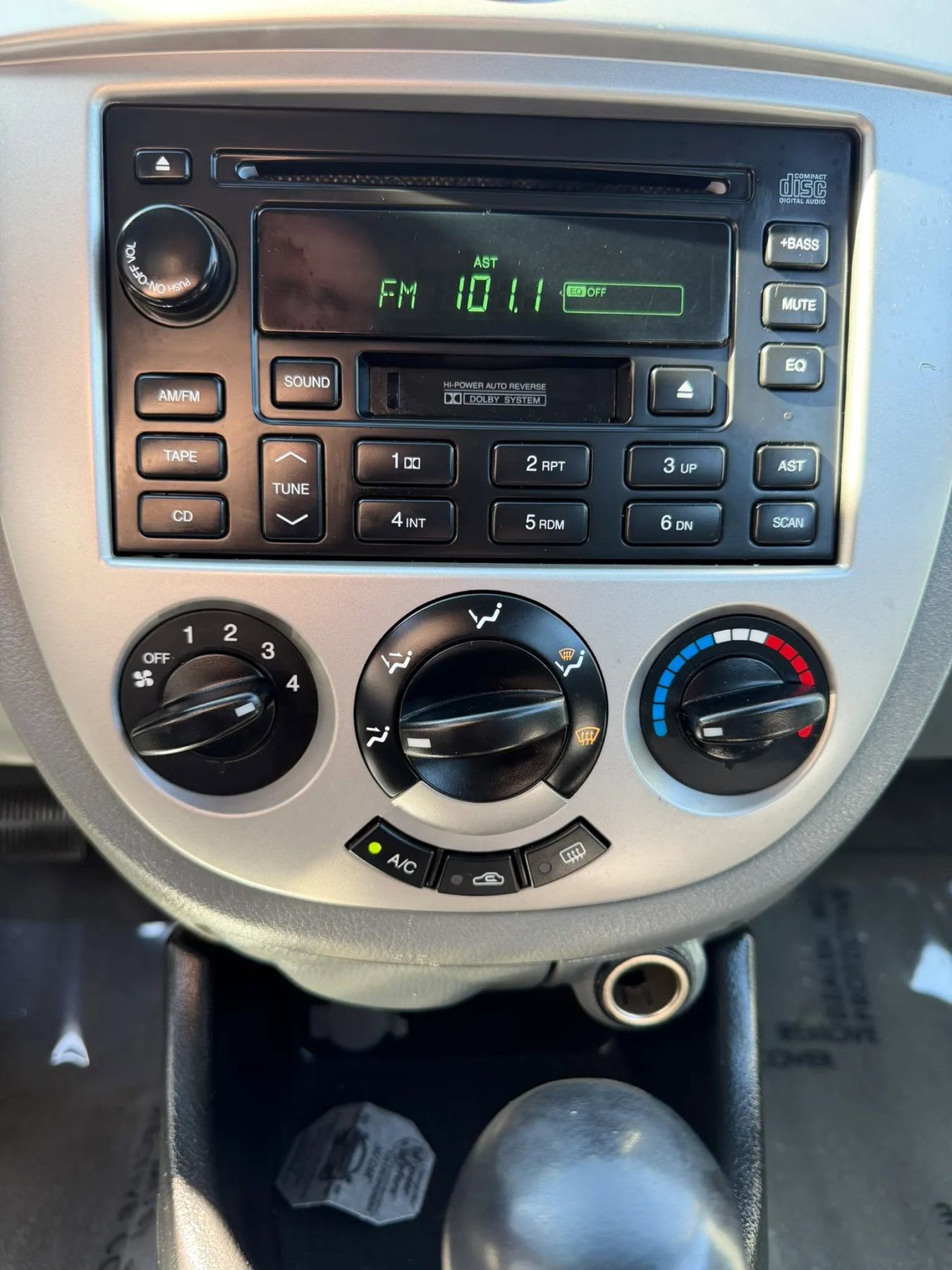 Used 2006 Suzuki Forenza Wagon FWD image 26