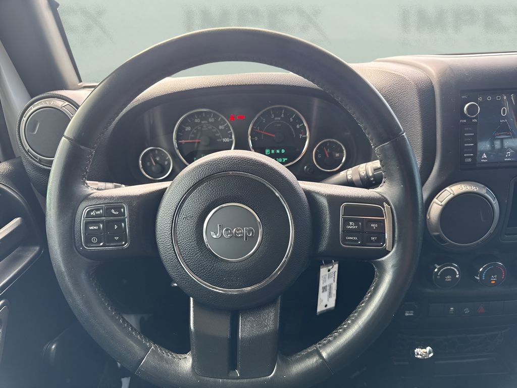 Used 2017 Jeep Wrangler Unlimited Sport w/ Connectivity Group AWD/4WD image 12