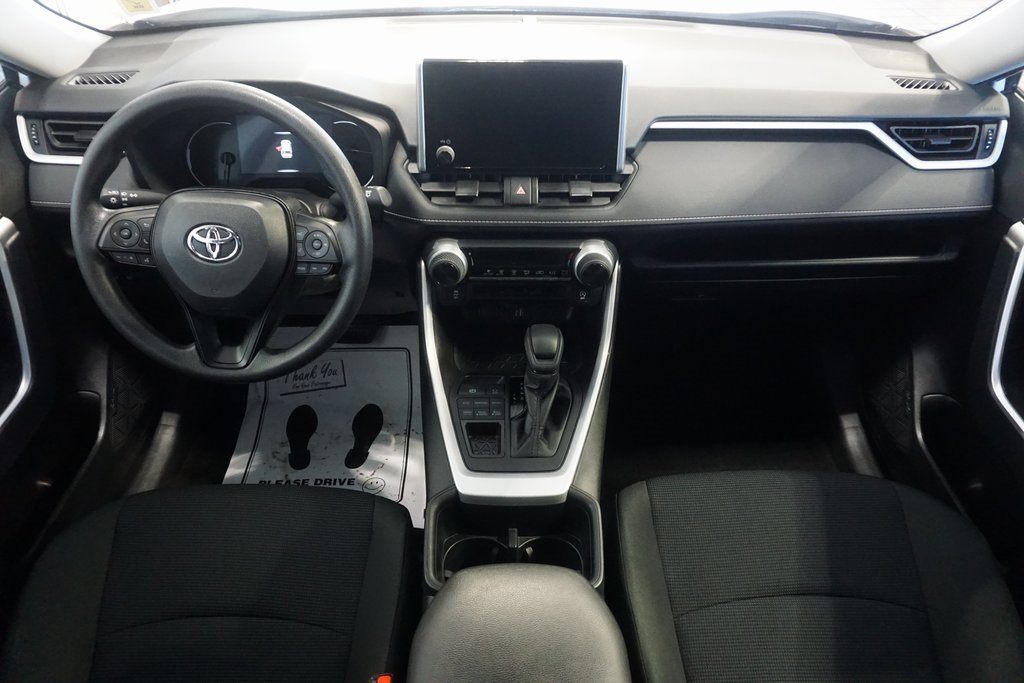 Certified 2025 Toyota RAV4 LE image 25
