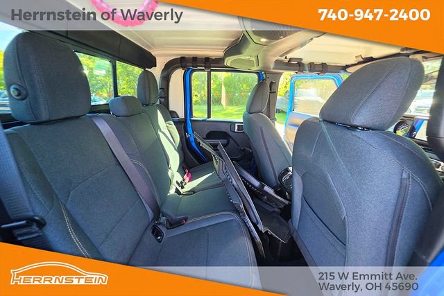 Used 2024 Jeep Gladiator Sport AWD/4WD image 8